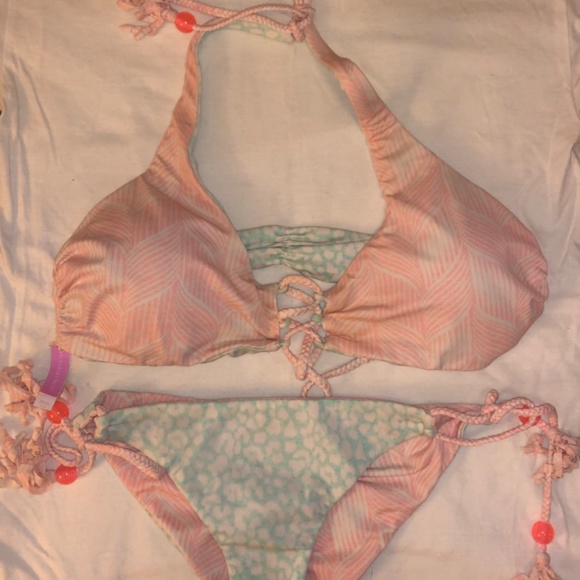 Victoria's secret reversible bikini set - Picture 2 of 7